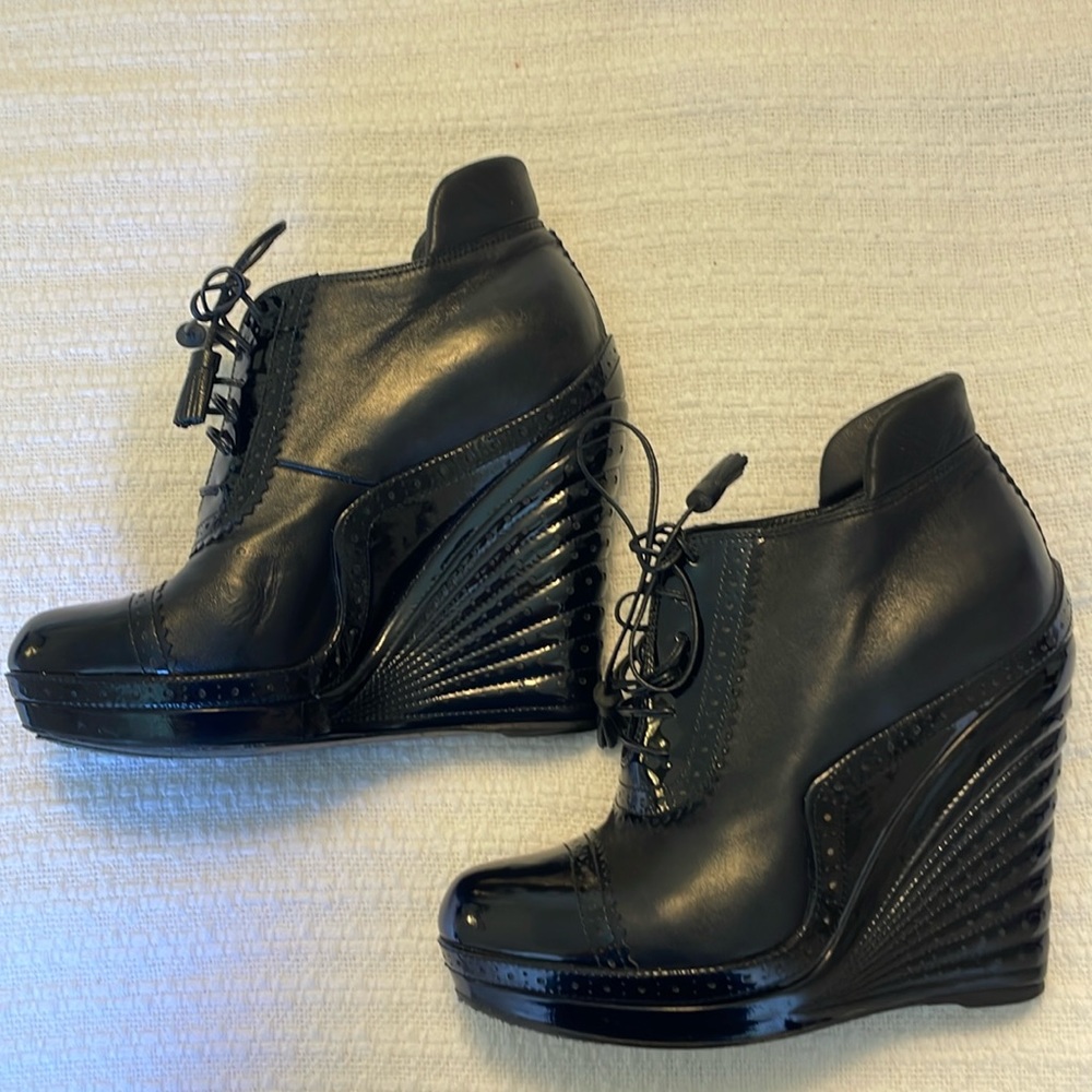 Yves Saint Laurent Black Patent Leather Robyn Wedge Booties 36.5